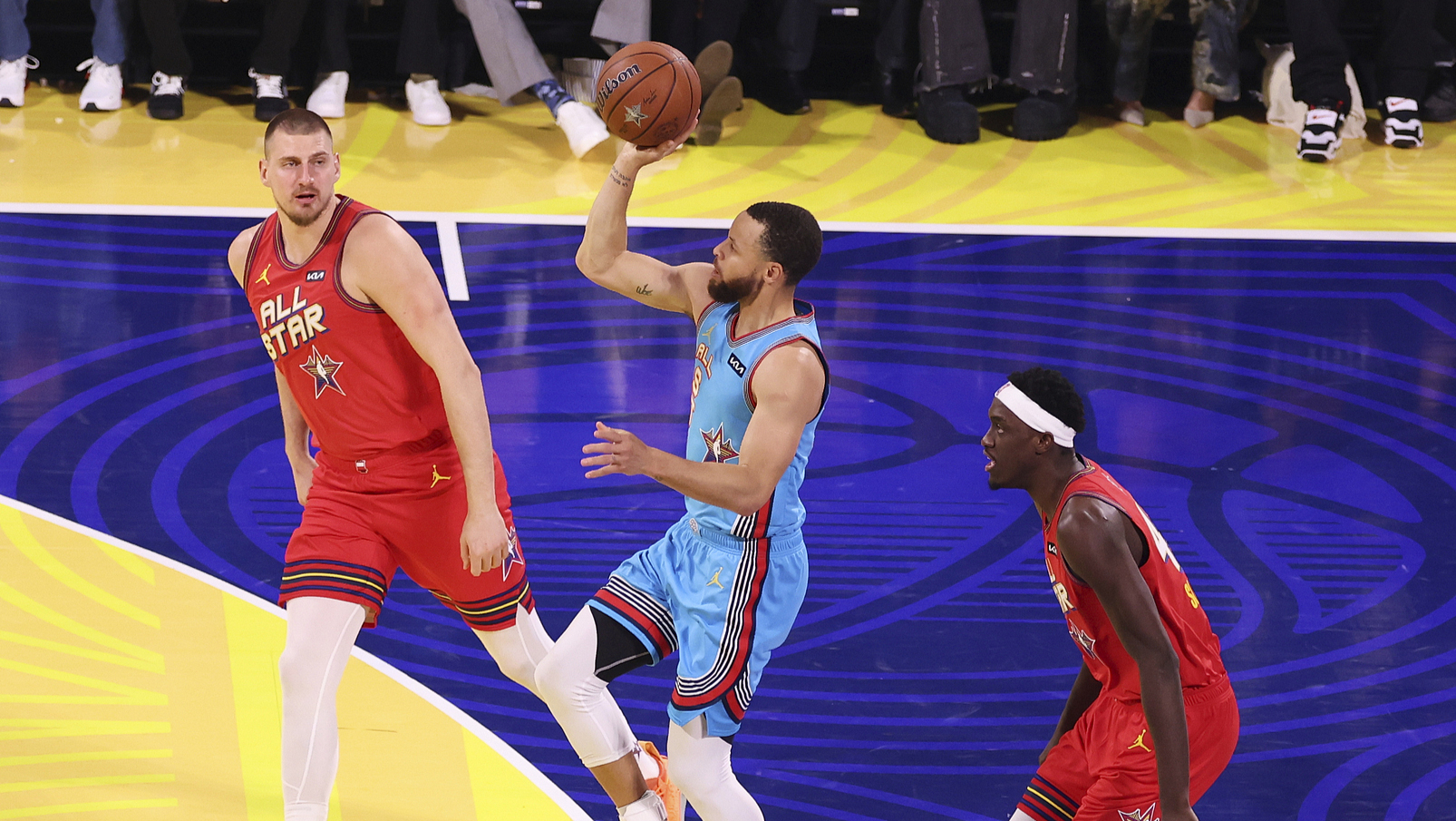 NBA巨星团队角逐，激烈角逐场面难以预测的简单介绍